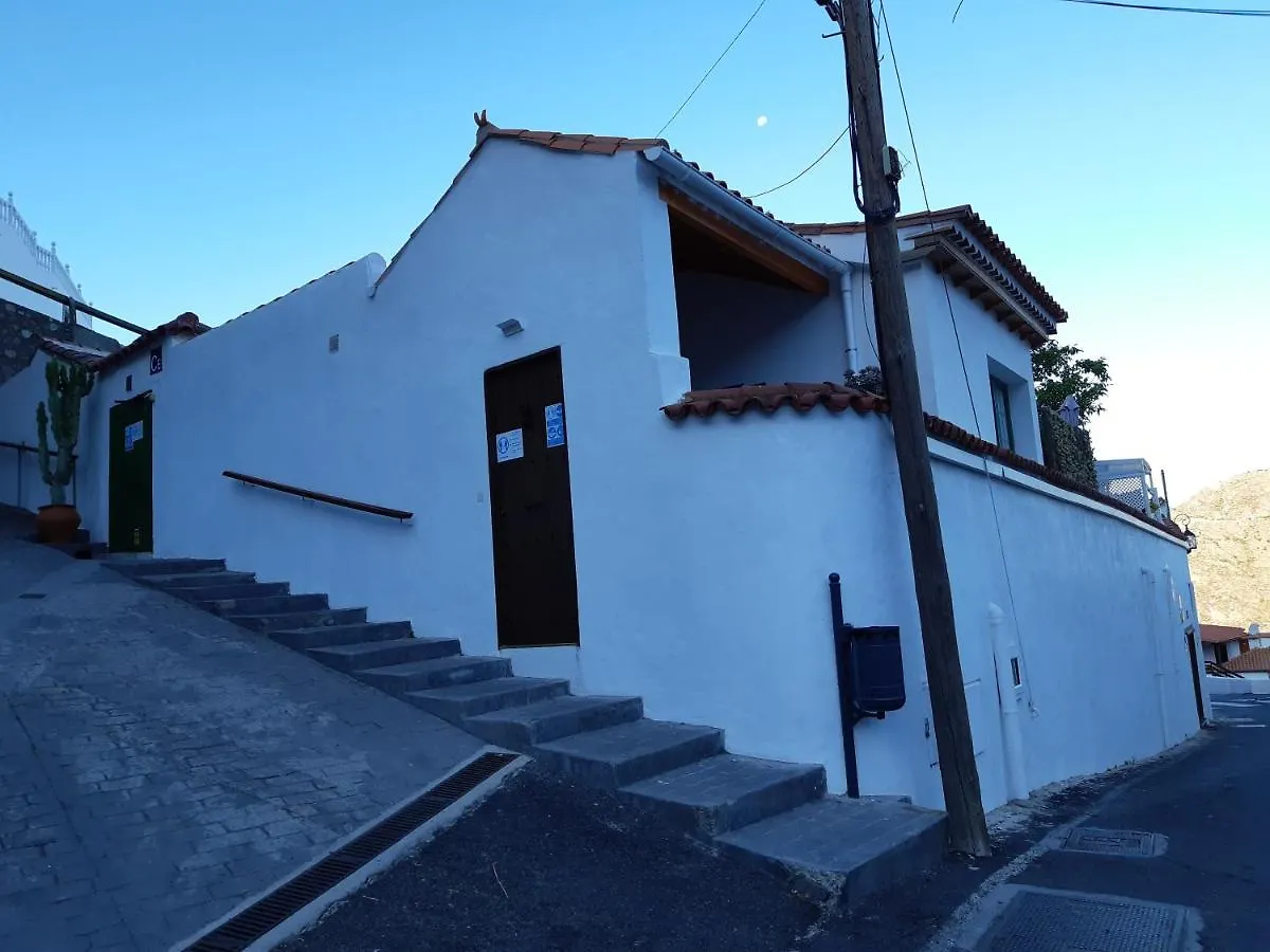 Casa Santana Segura Guest House Tejeda  Country house Tejeda (Gran Canaria)