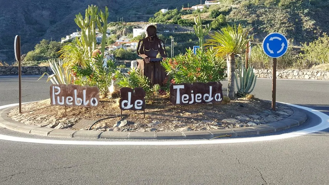 Casa Santana Segura Guest House Tejeda  Country house Tejeda (Gran Canaria)